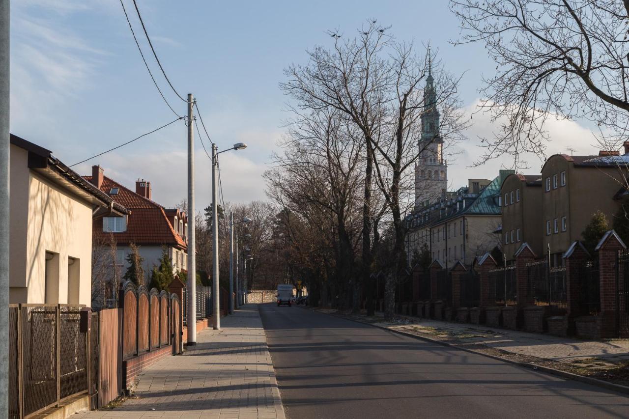 Apartmán Apartament Bianco Nero Pod Jasna Gora, Bezplatny Parking, Teren Ogrodzony. Čenstochová Exteriér fotografie